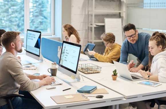 市面上那些销售人员用的工具值得推荐？